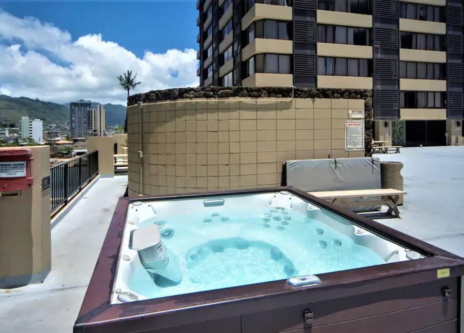 King Bed, Spacious, Legal, View Honolulu Exterior foto